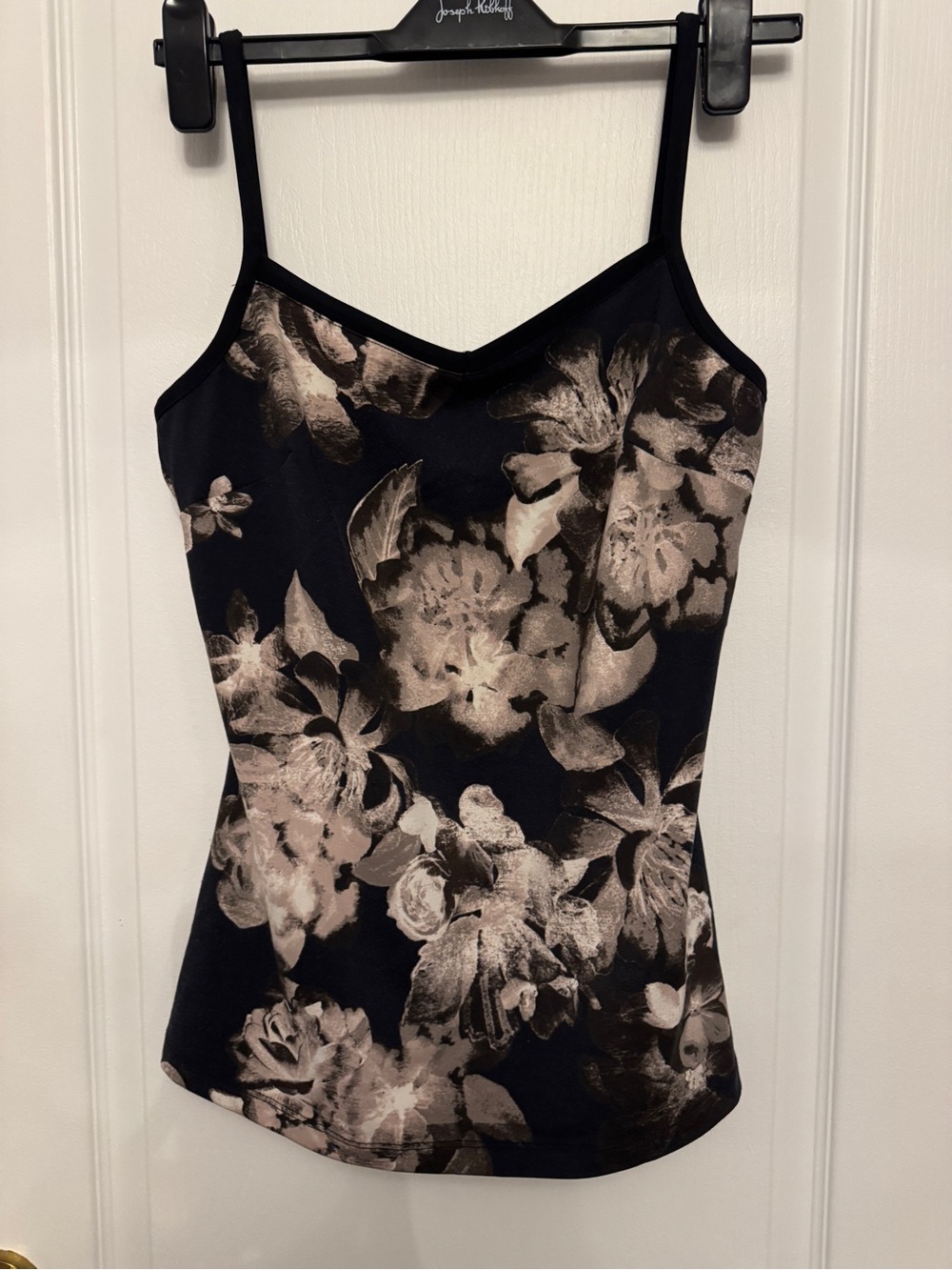 Frank Lyman. Women's Black Floral Cami Tank Top - Blush Floral